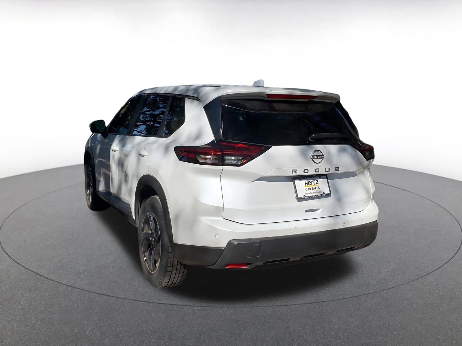 Thumbnail: 2025 Nissan Rogue - 5