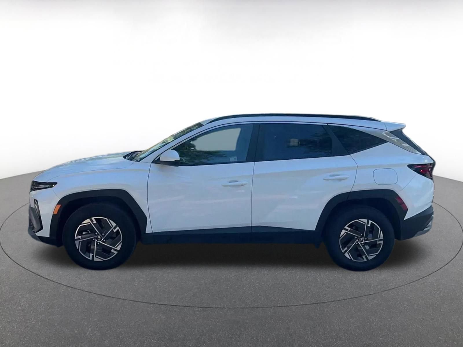 Thumbnail: 2025 Hyundai Tucson - 9