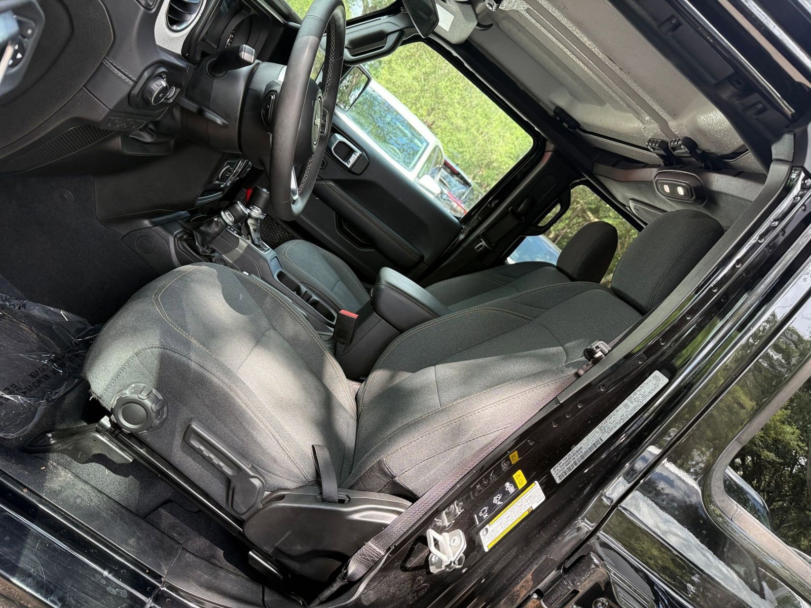 Thumbnail: 2025 Jeep Wrangler - 24