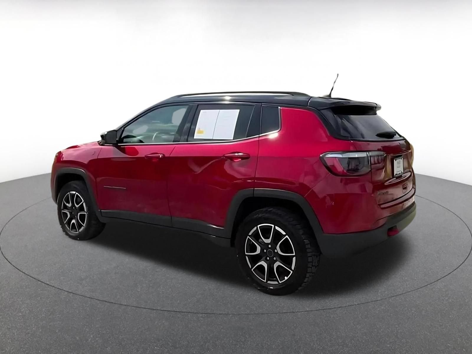 Thumbnail: 2025 Jeep Compass - 10