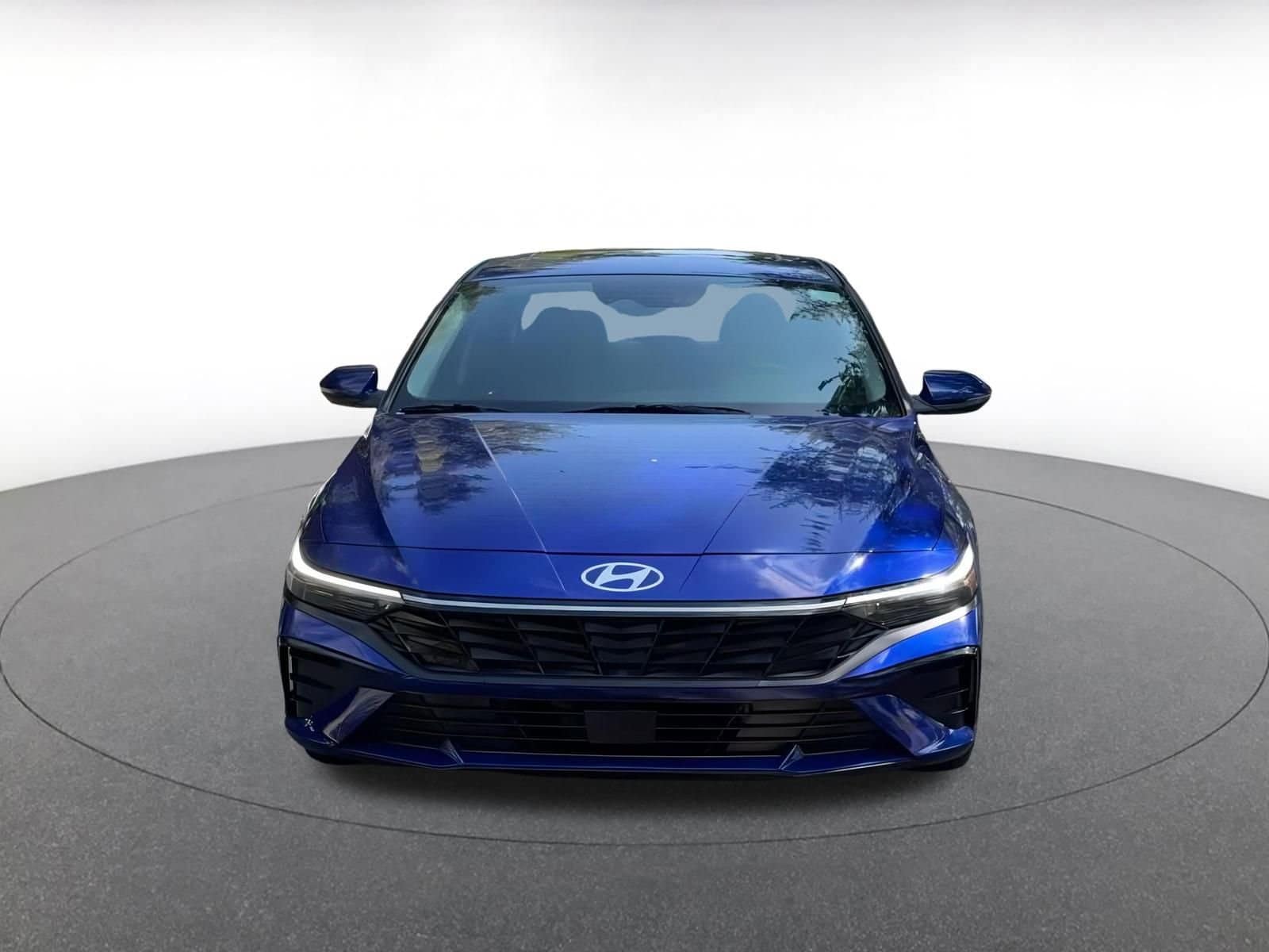 Thumbnail: 2025 Hyundai Elantra - 4