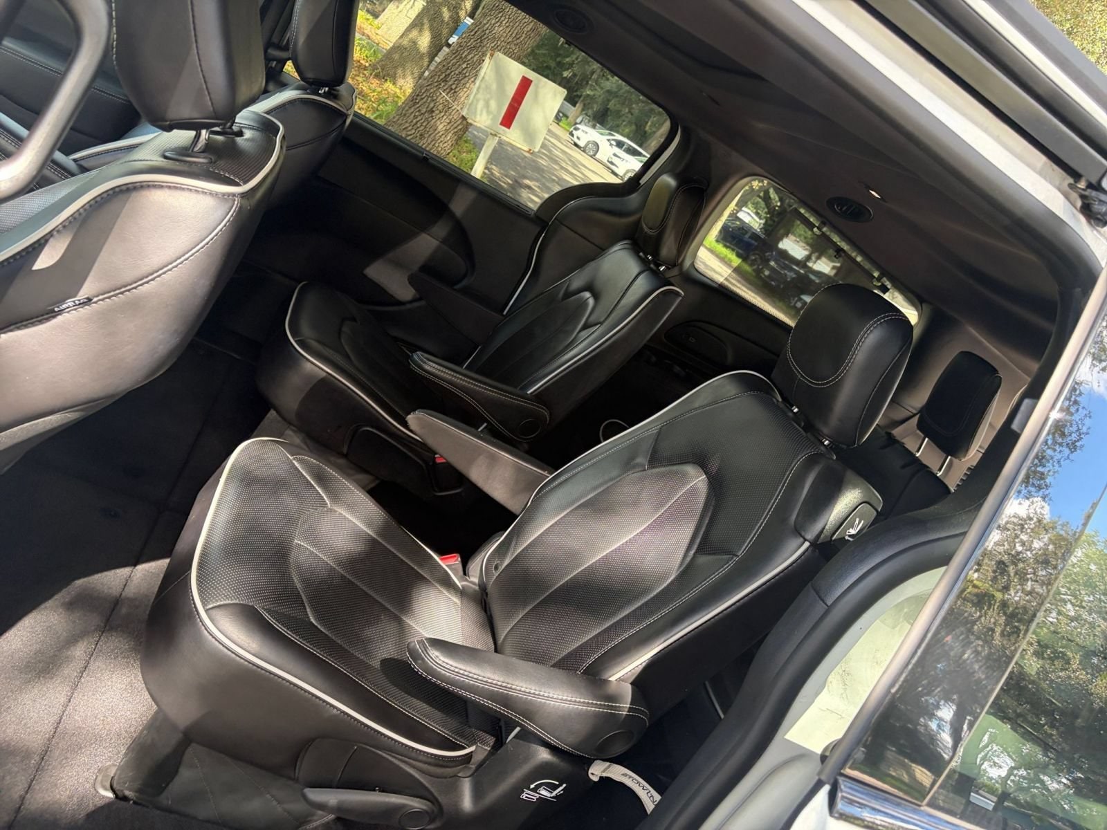 Thumbnail: 2025 Chrysler Pacifica - 29