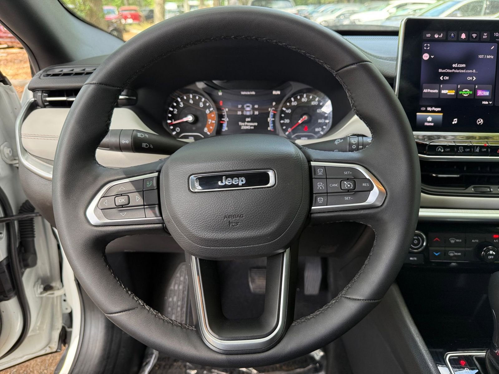 Thumbnail: 2025 Jeep Compass - 27