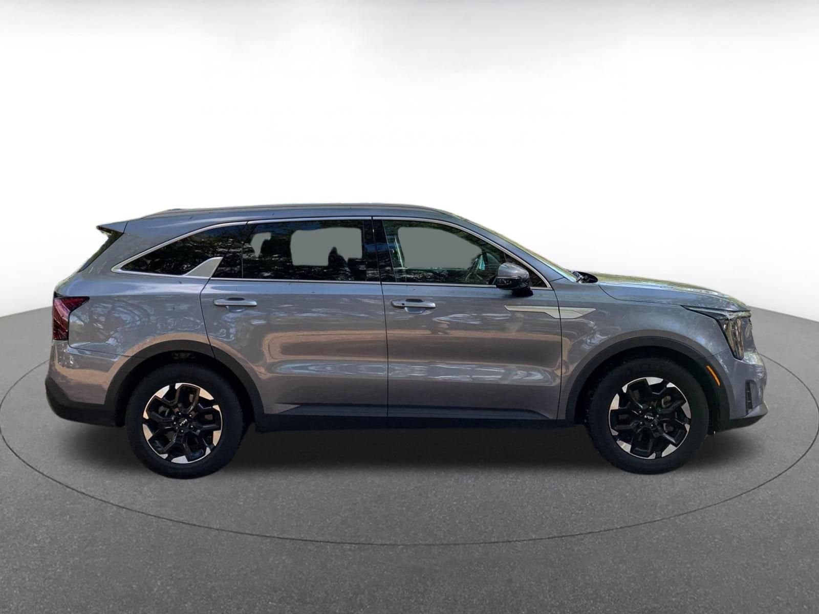 Thumbnail: 2024 Kia Sorento - 8