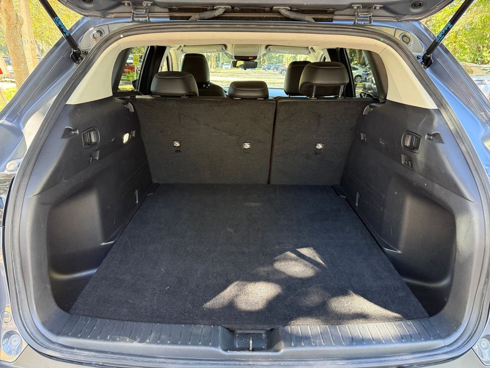 Thumbnail: 2025 Mazda CX-50 - 24