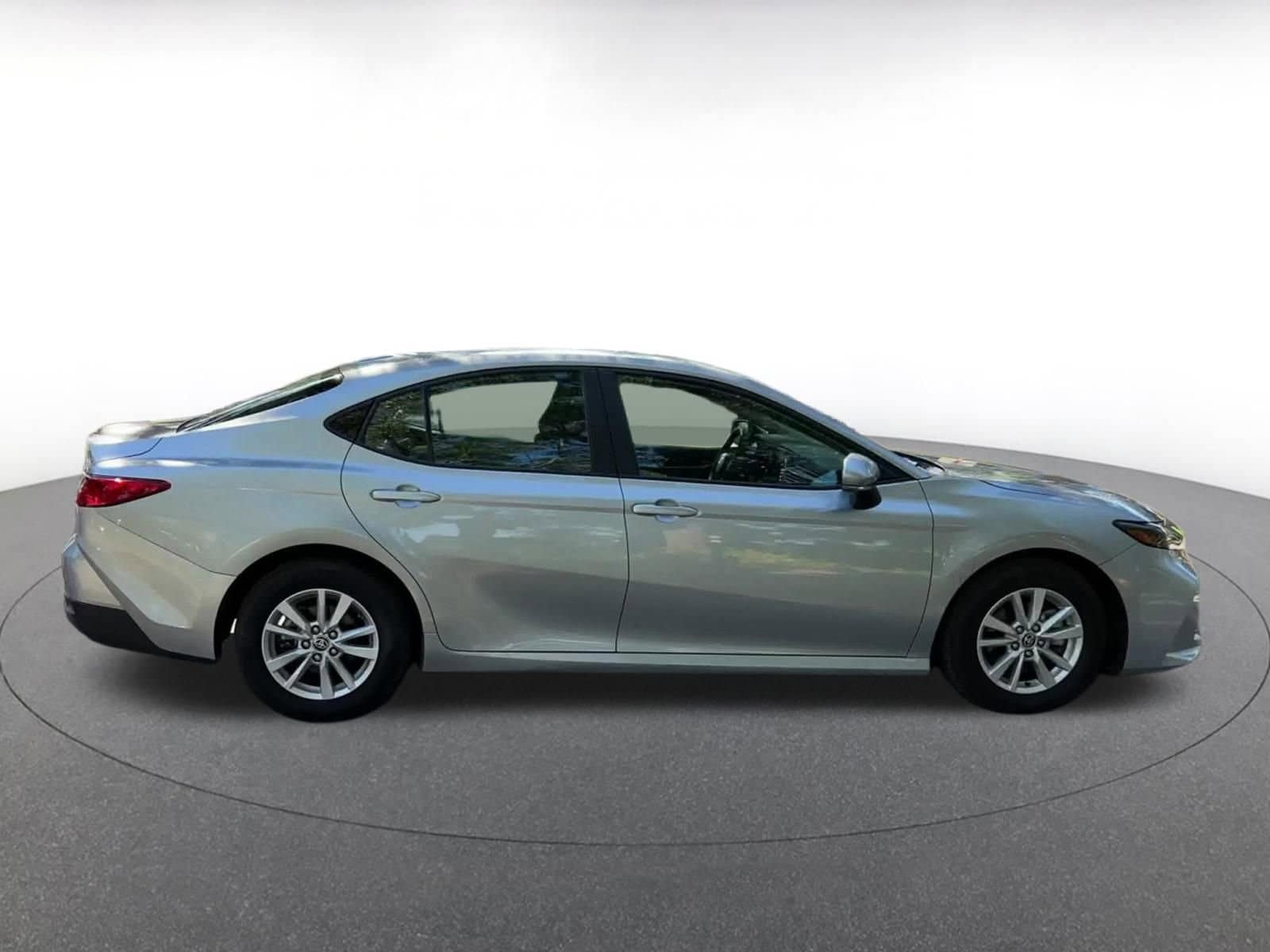 Thumbnail: 2025 Toyota Camry - 16