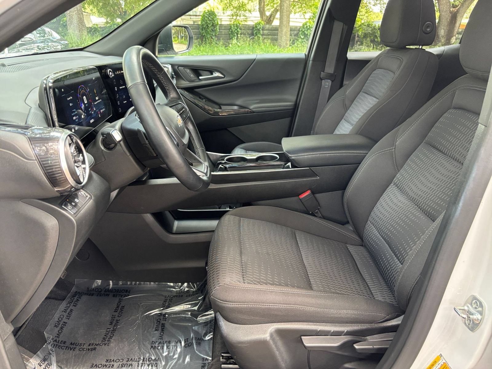 Thumbnail: 2025 Chevrolet Equinox - 25