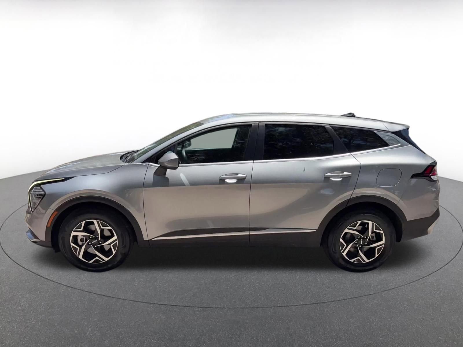 Thumbnail: 2025 Kia Sportage - 9