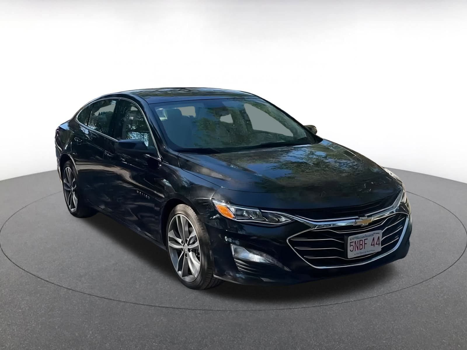 Thumbnail: 2024 Chevrolet Malibu - 3