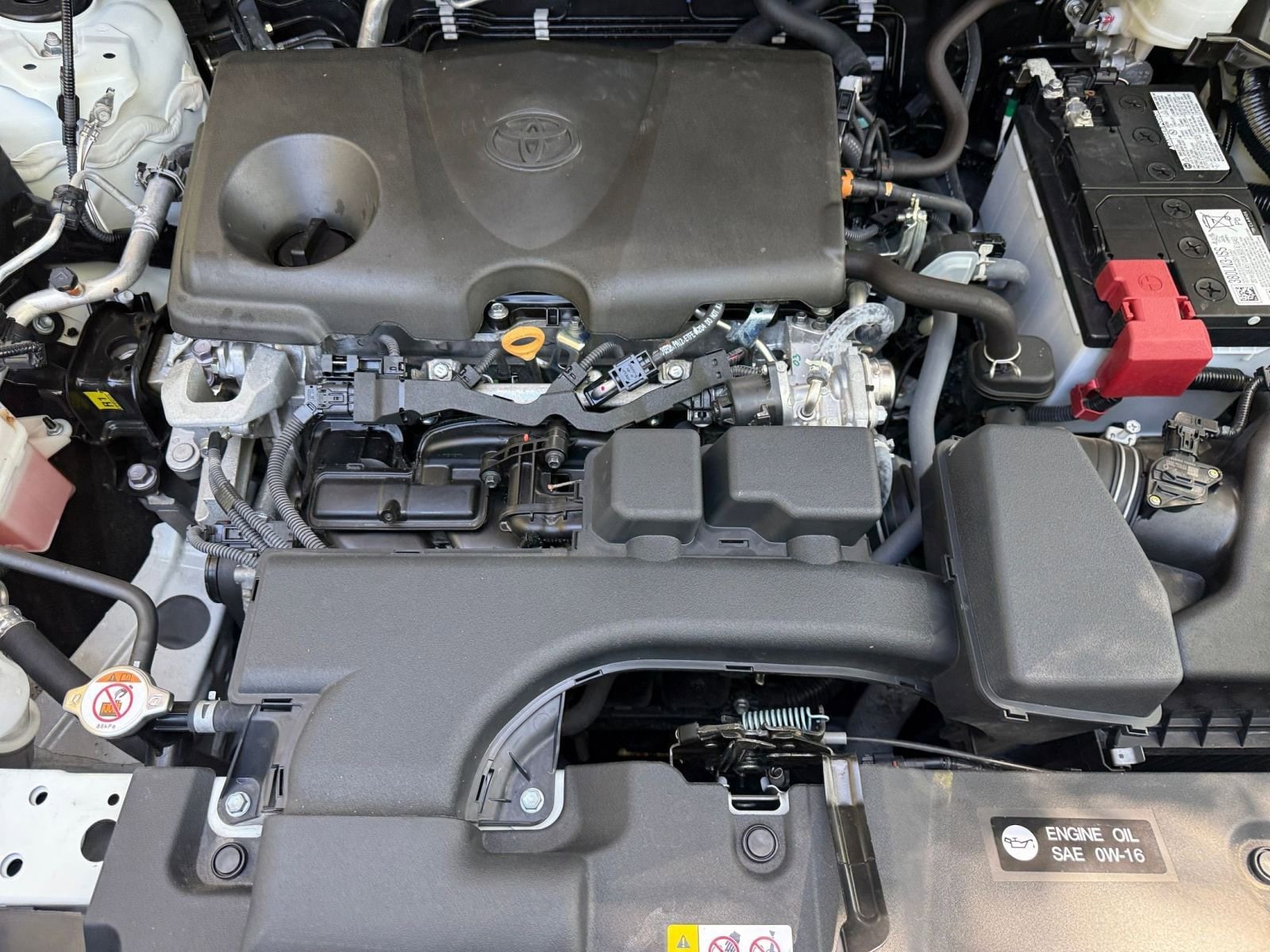 Thumbnail: 2025 Toyota RAV4 - 28