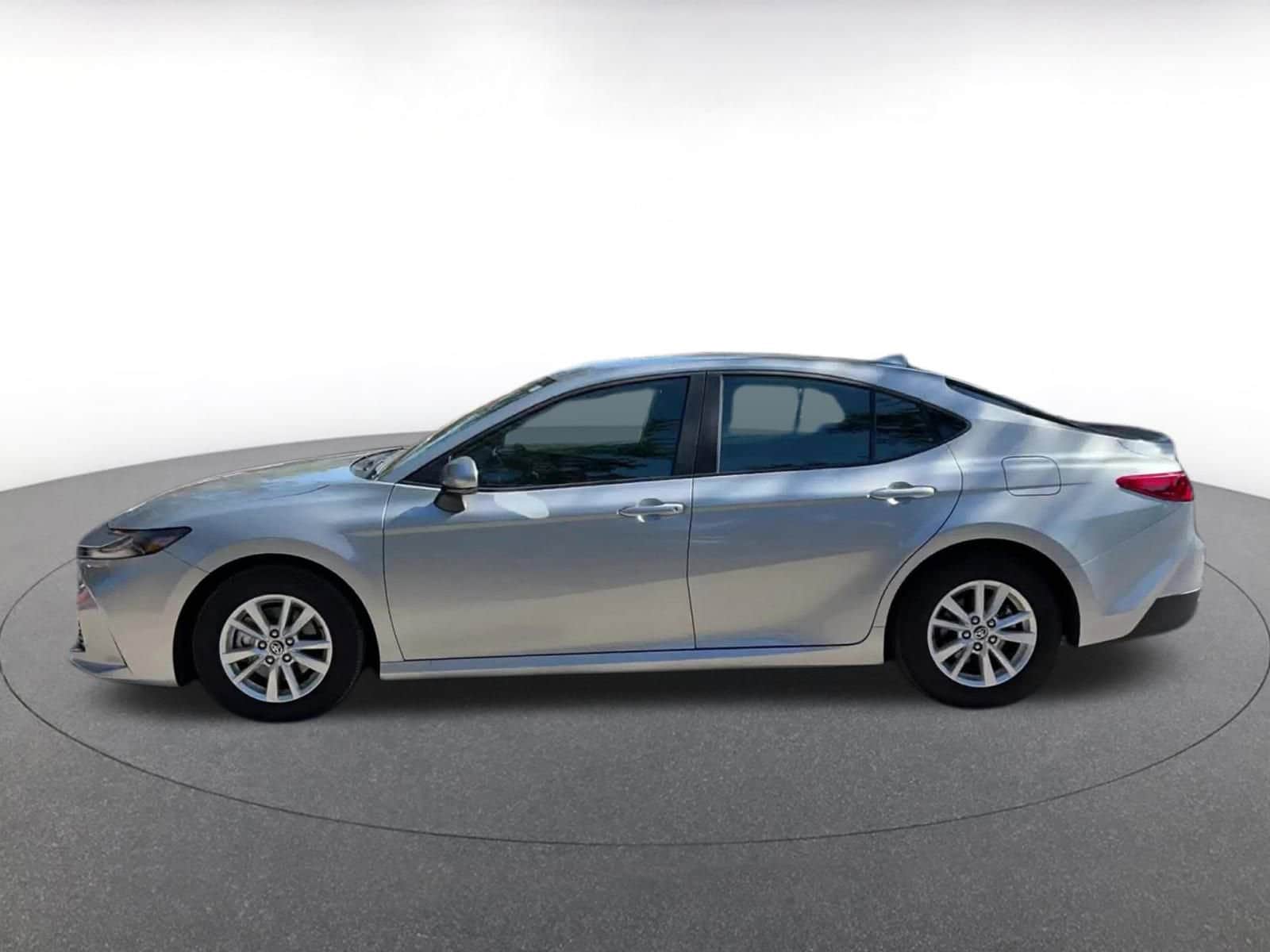 Thumbnail: 2025 Toyota Camry - 9