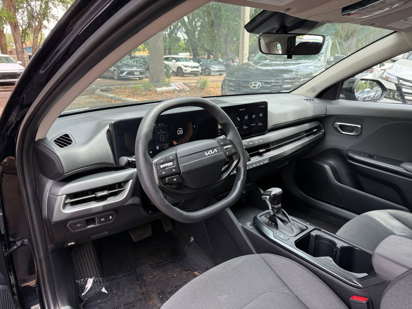 Thumbnail: 2025 Kia K4 - 32