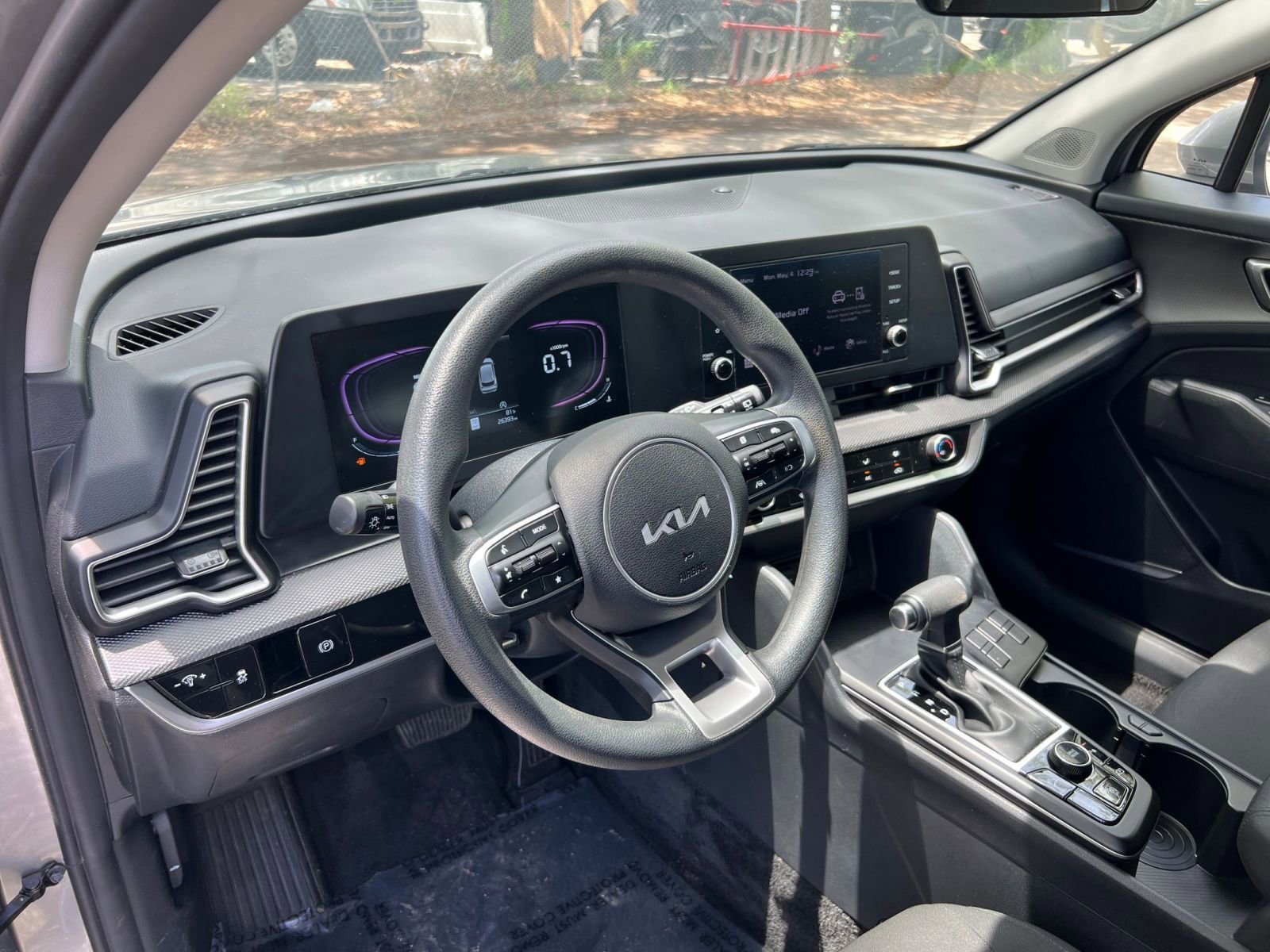Thumbnail: 2025 Kia Sportage - 32