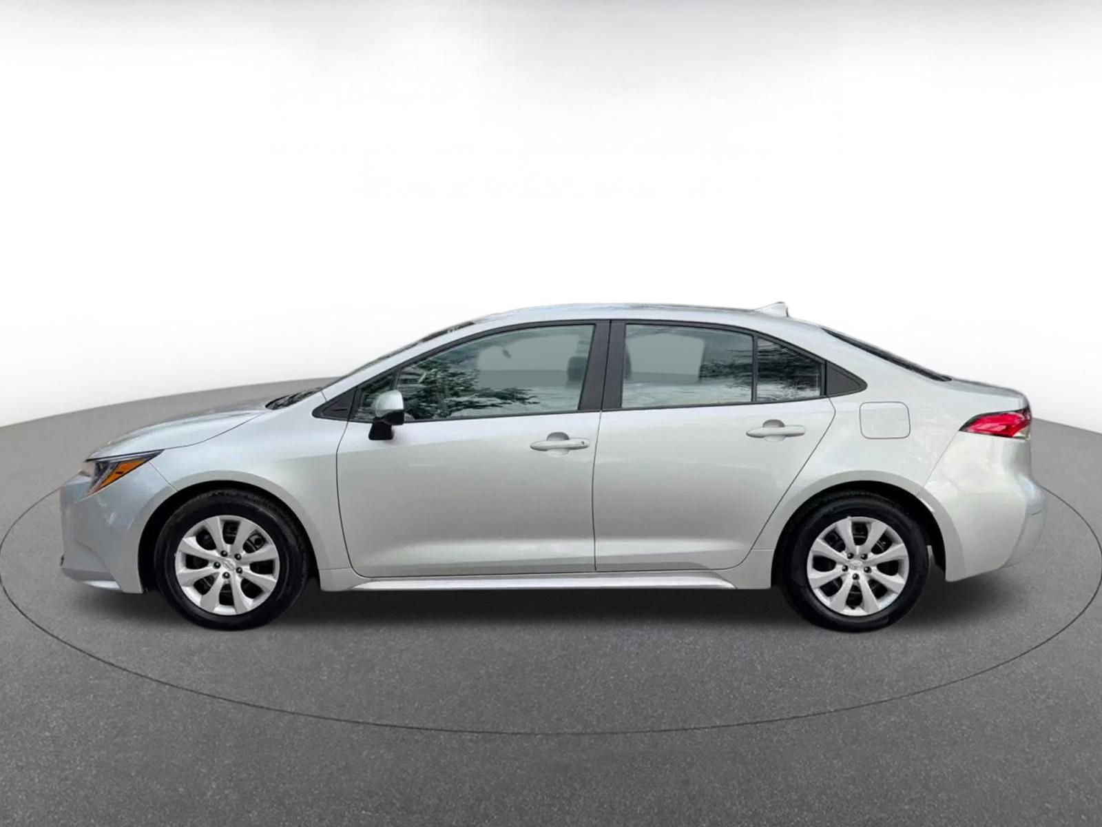 Thumbnail: 2025 Toyota Corolla - 9