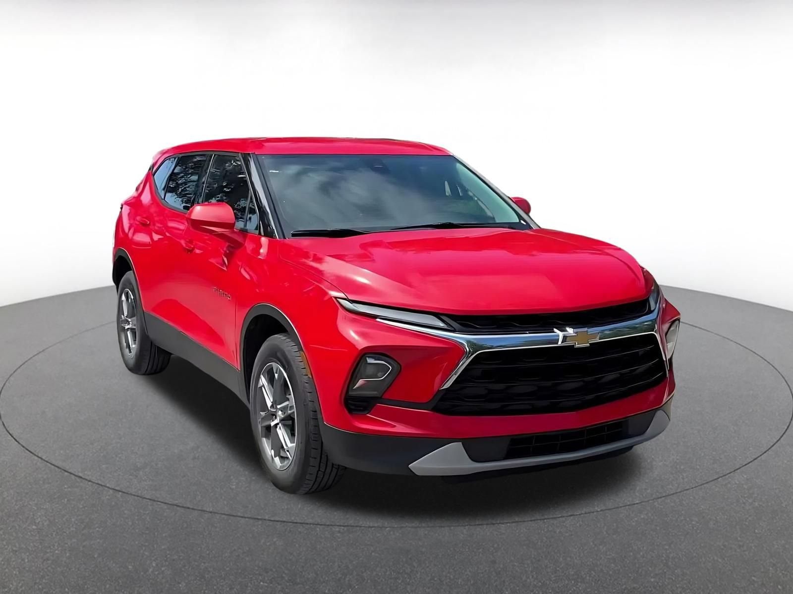Thumbnail: 2026 Chevrolet Blazer - 3