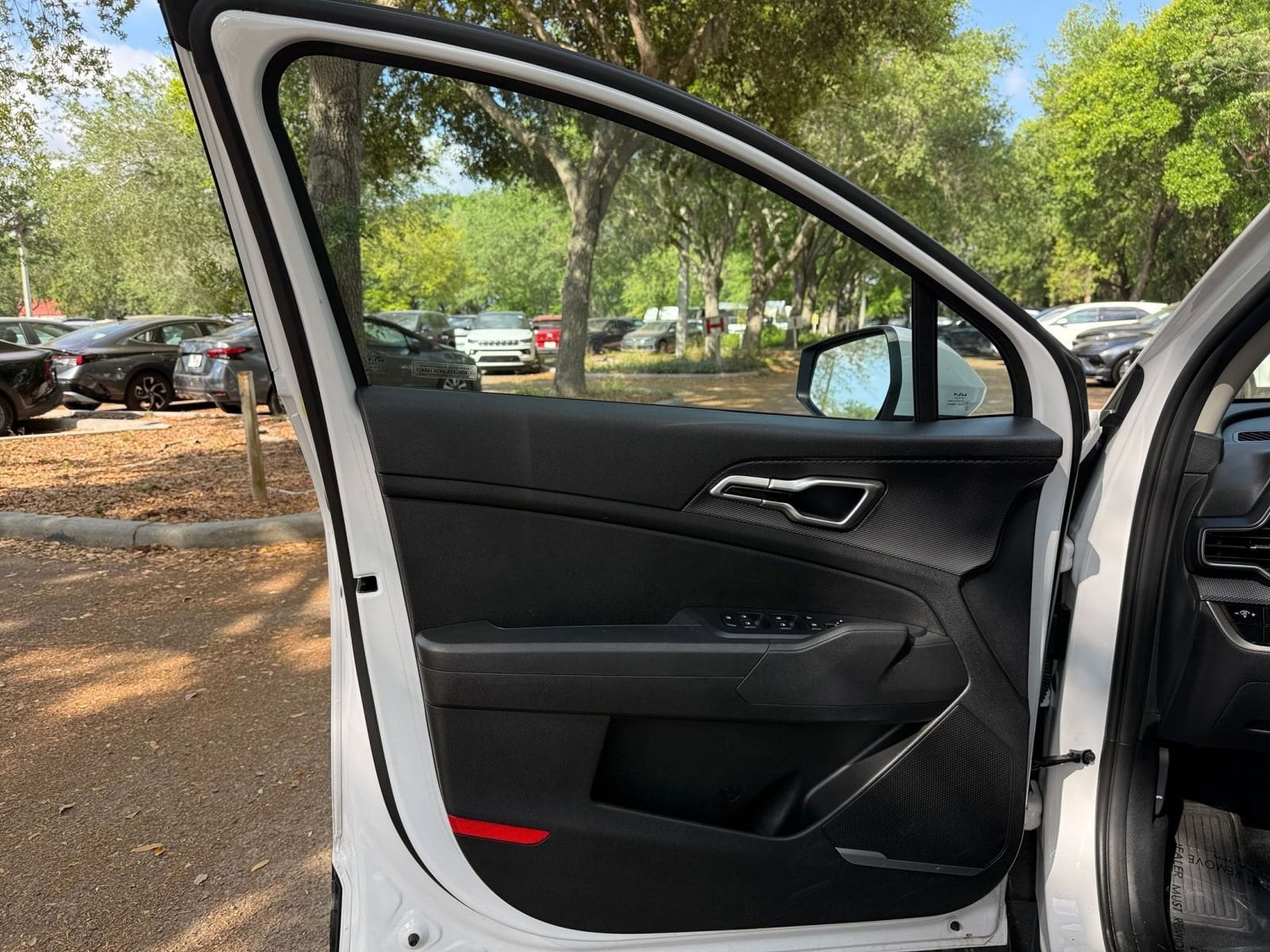 Thumbnail: 2025 Kia Sportage - 18