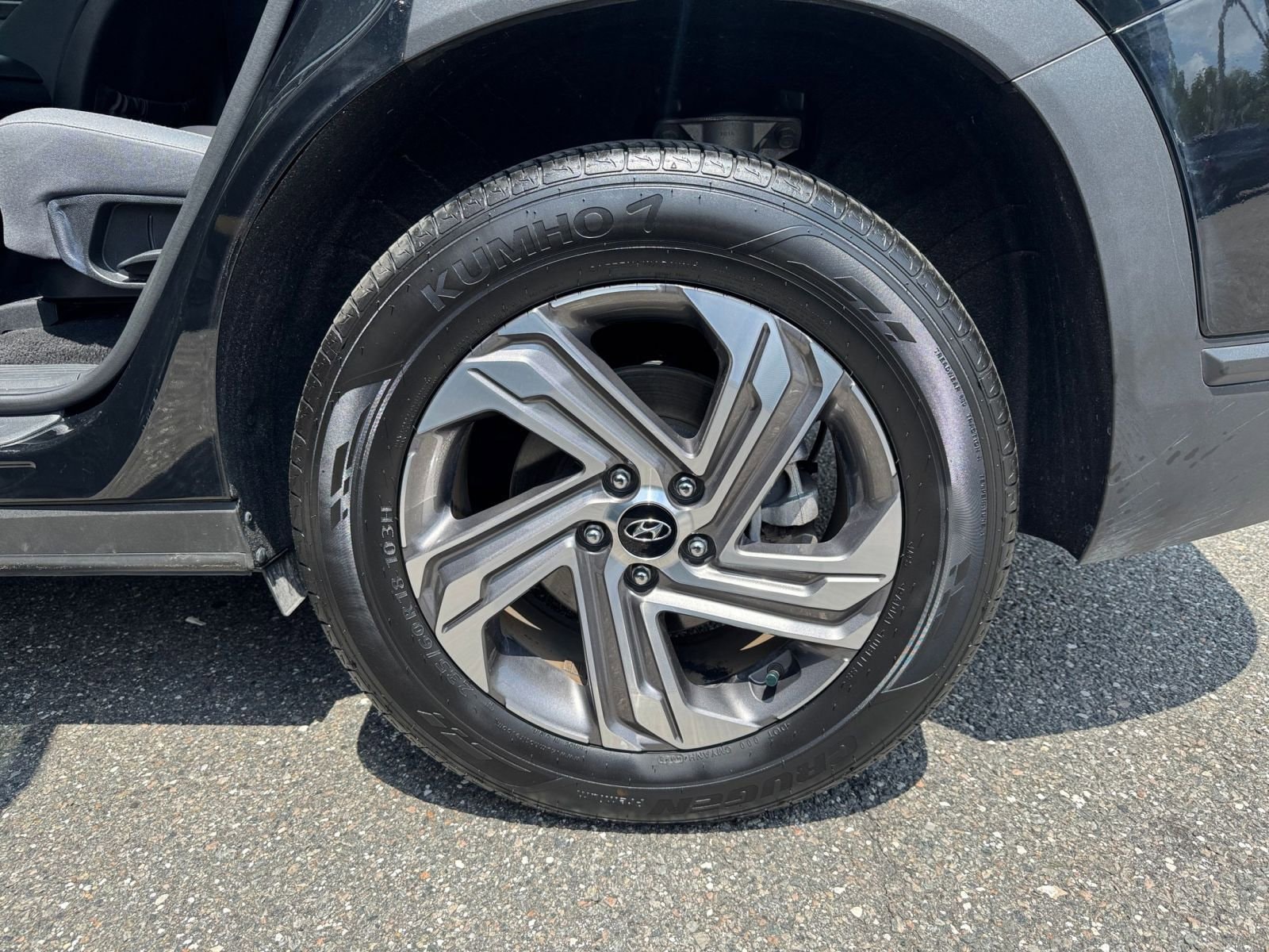 Thumbnail: 2023 Hyundai Santa Fe - 29