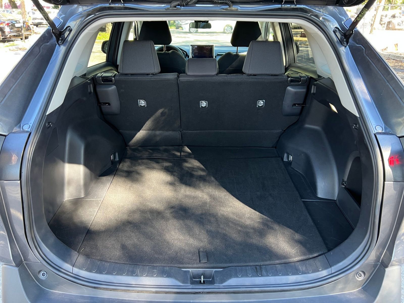 Thumbnail: 2025 Toyota RAV4 - 24