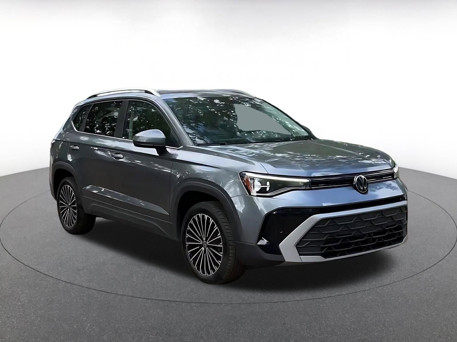Thumbnail: 2025 Volkswagen Taos - 3