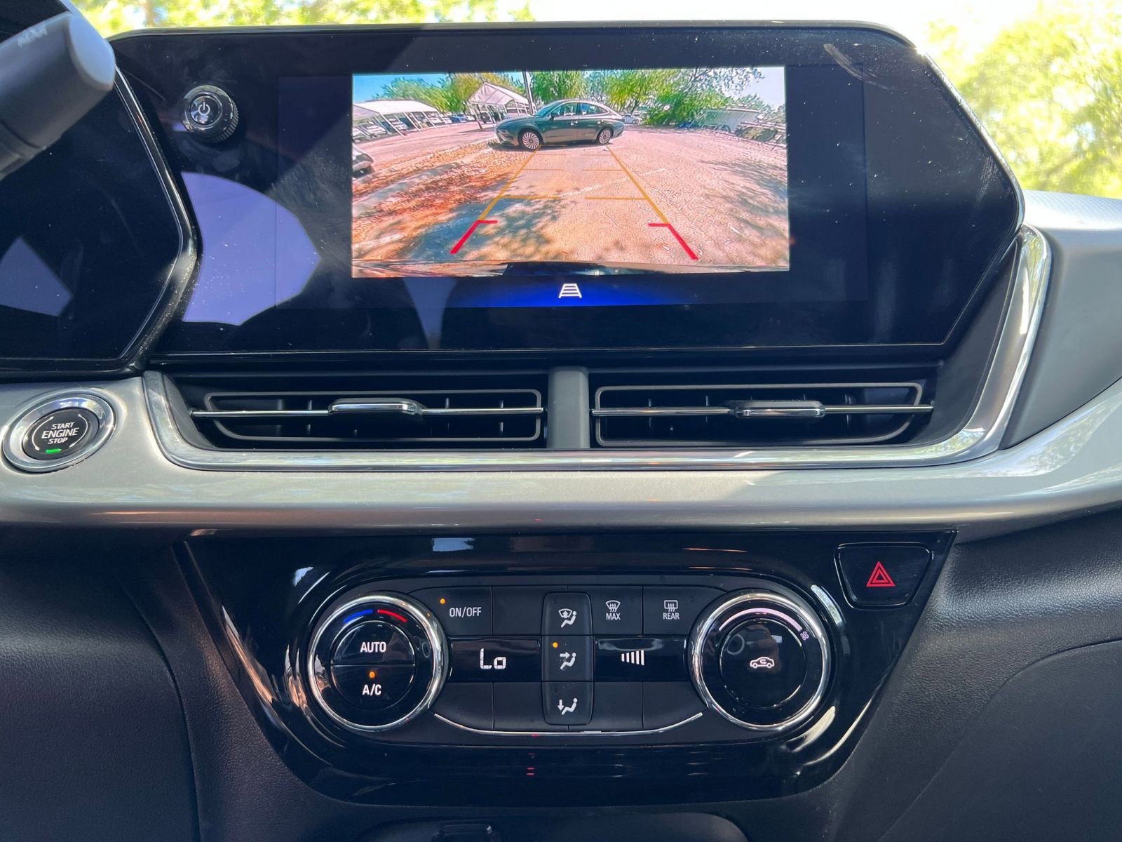 Thumbnail: 2025 Chevrolet Trax - 17