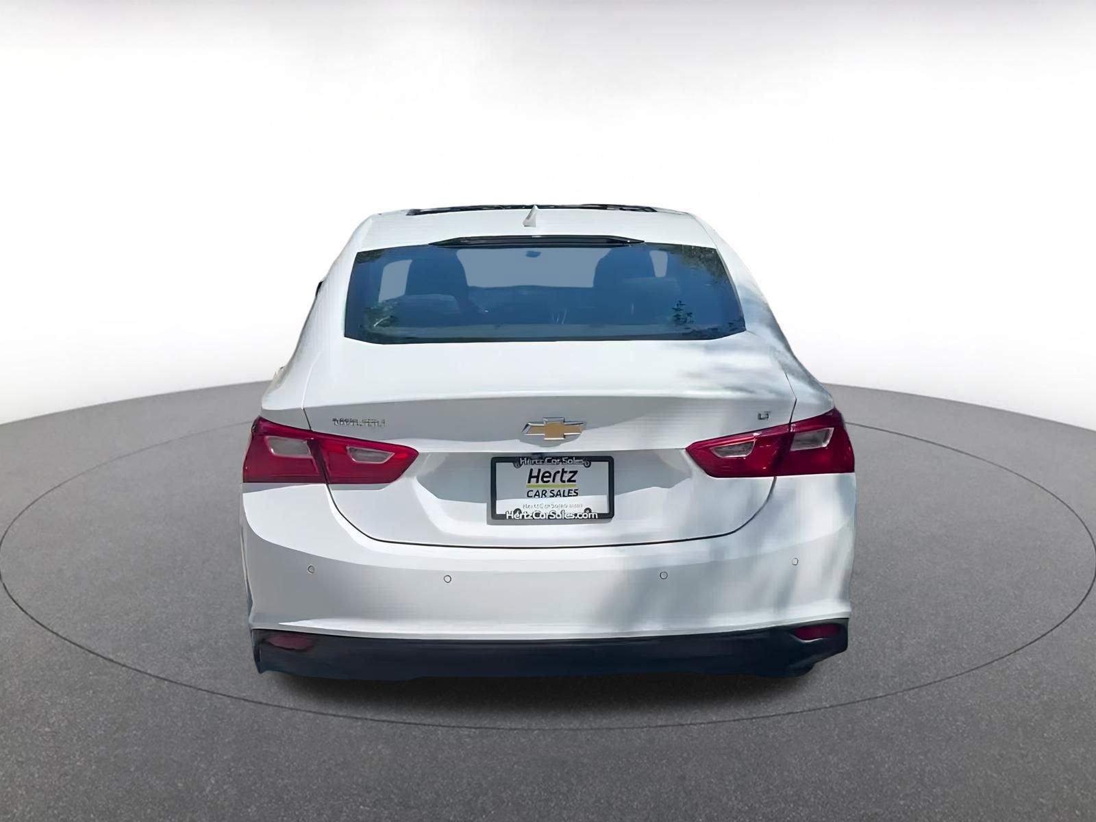 Thumbnail: 2023 Chevrolet Malibu - 12