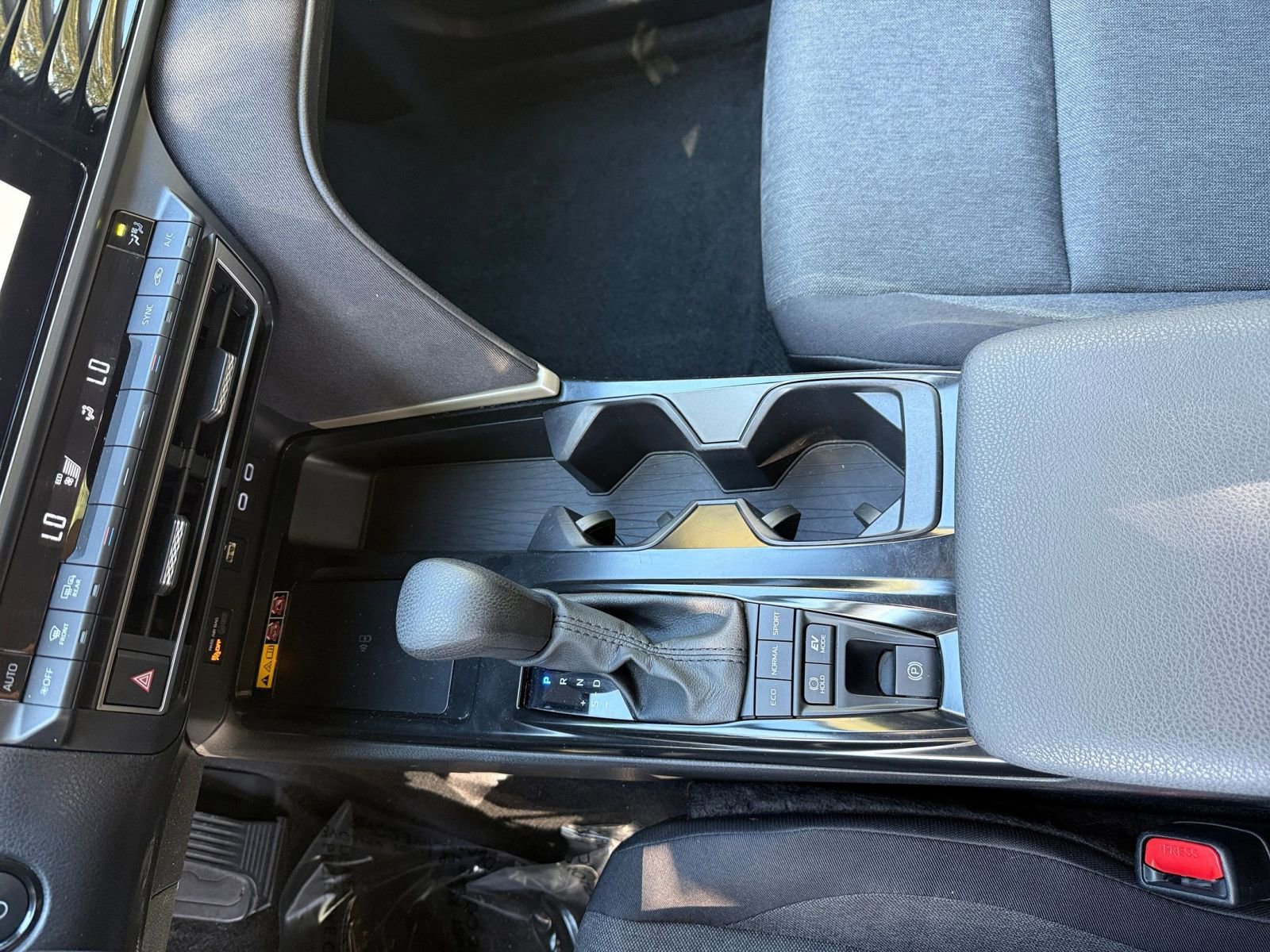 Thumbnail: 2025 Toyota Camry - 35