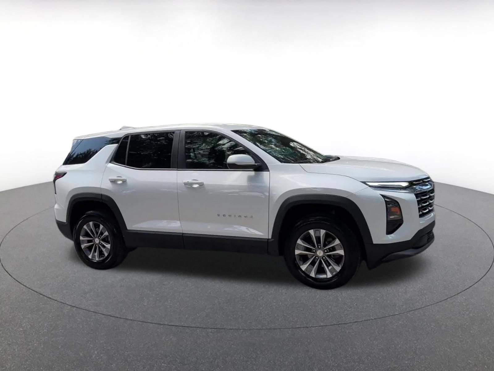 Thumbnail: 2025 Chevrolet Equinox - 2