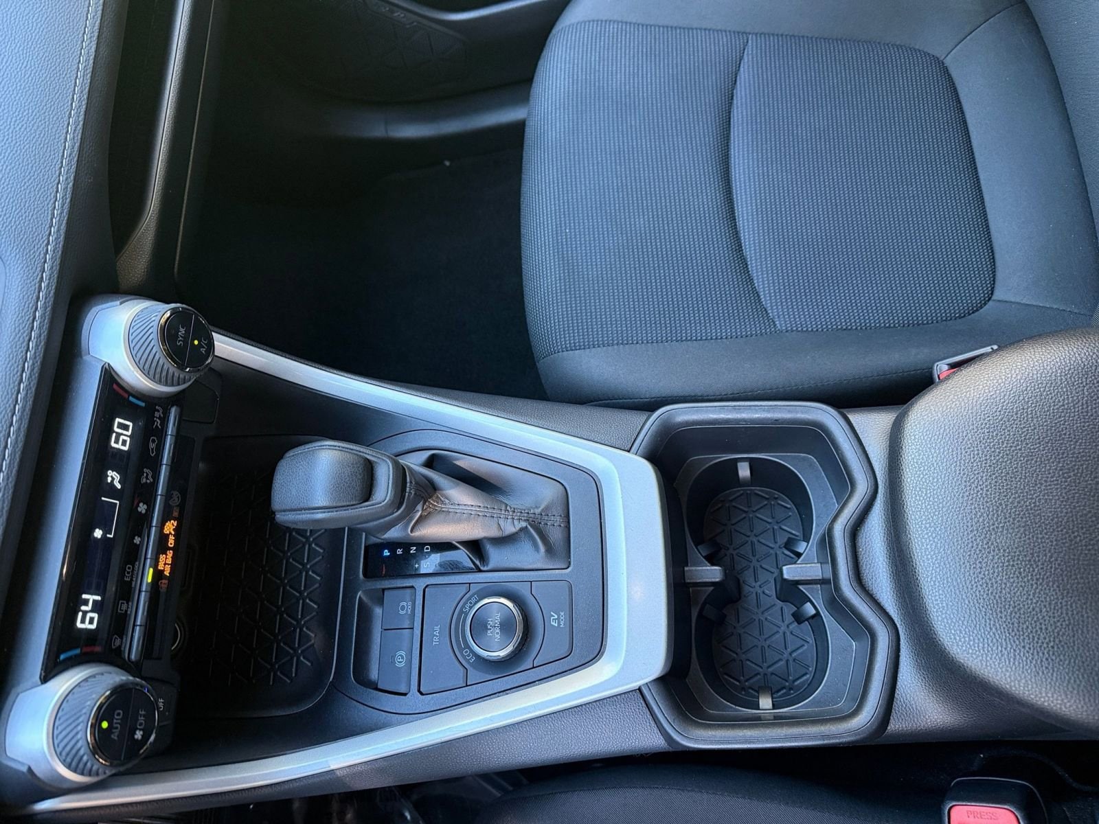 Thumbnail: 2025 Toyota RAV4 - 35