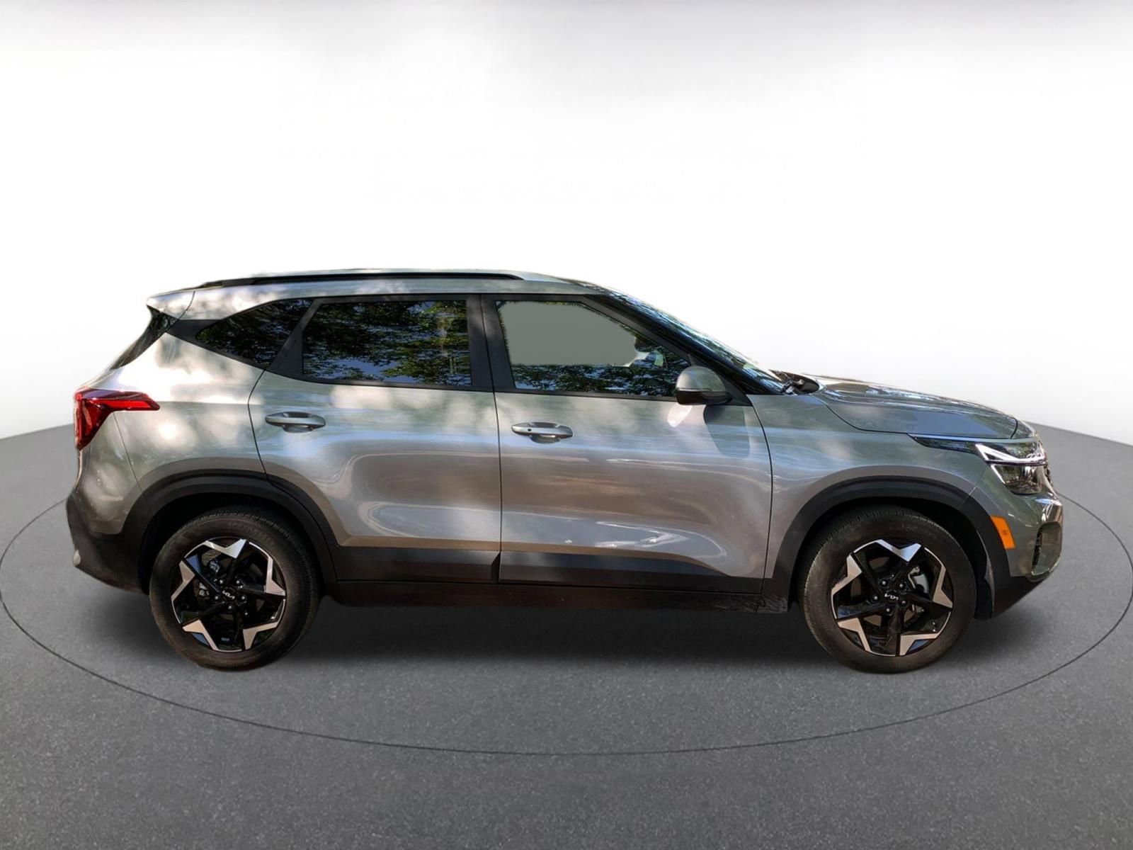 Thumbnail: 2025 Kia Seltos - 8