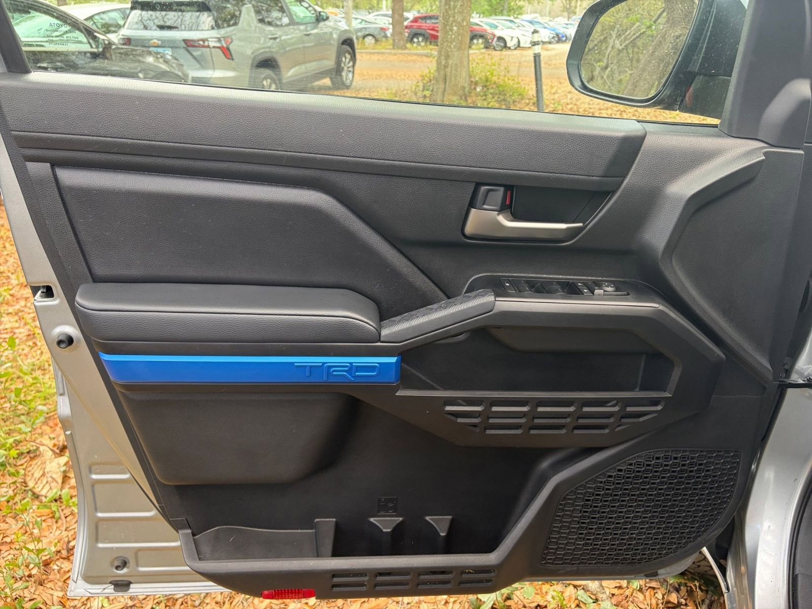 Thumbnail: 2025 Toyota Tacoma - 18