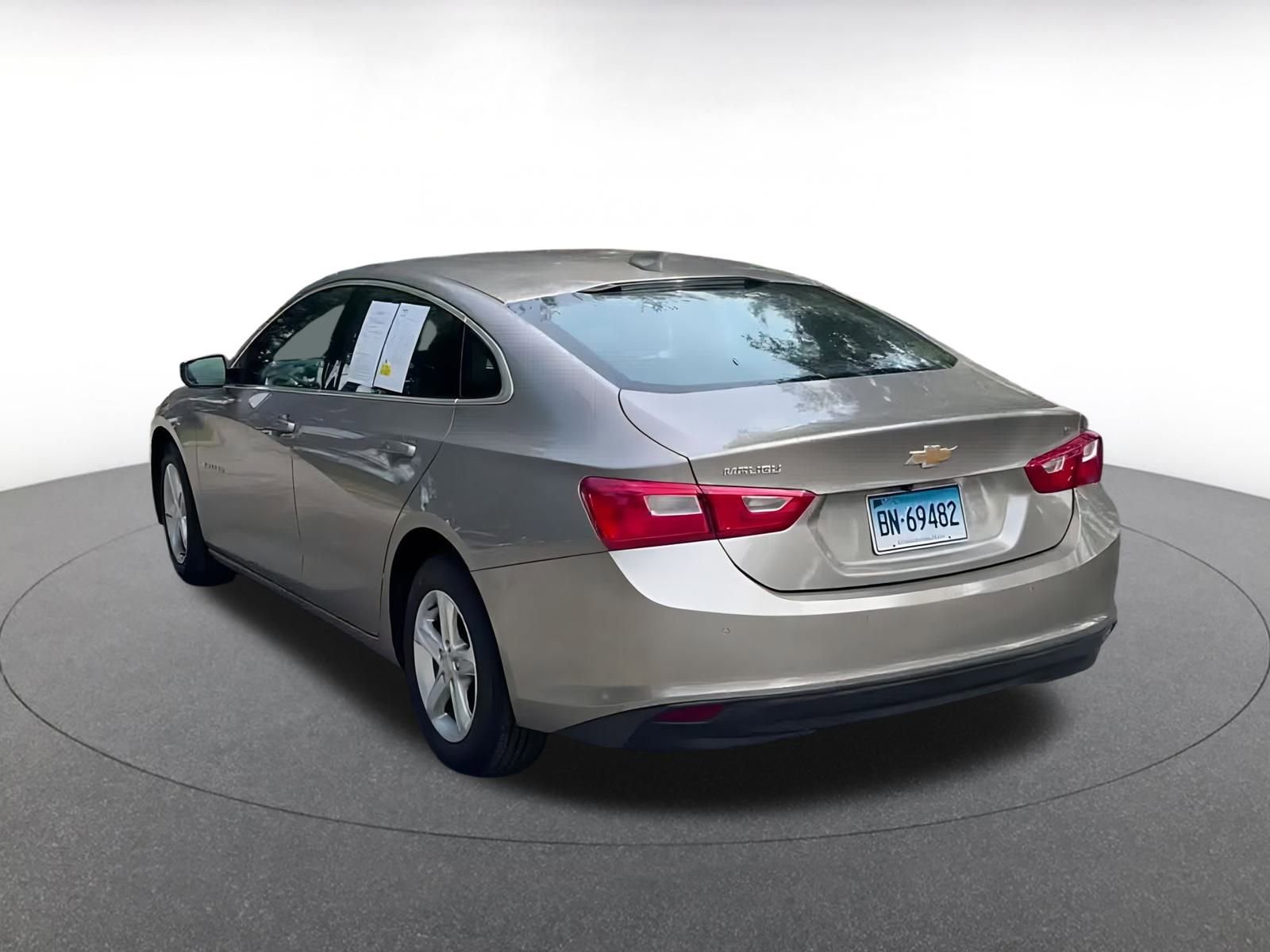Thumbnail: 2024 Chevrolet Malibu - 11