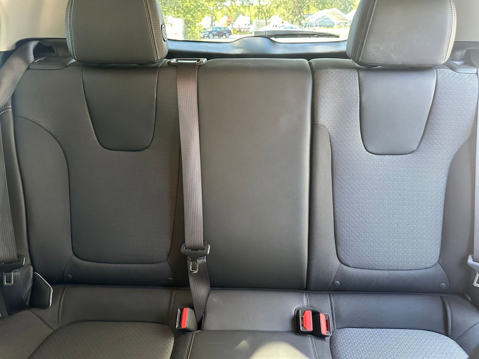 Thumbnail: 2025 Buick Encore GX - 32