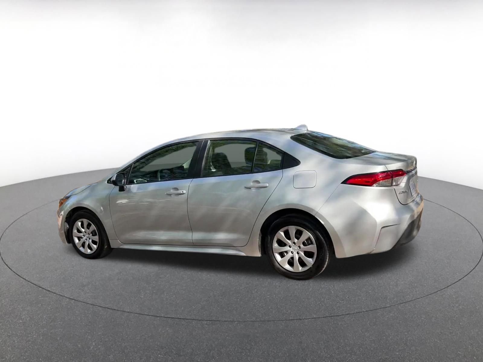 Thumbnail: 2025 Toyota Corolla - 10