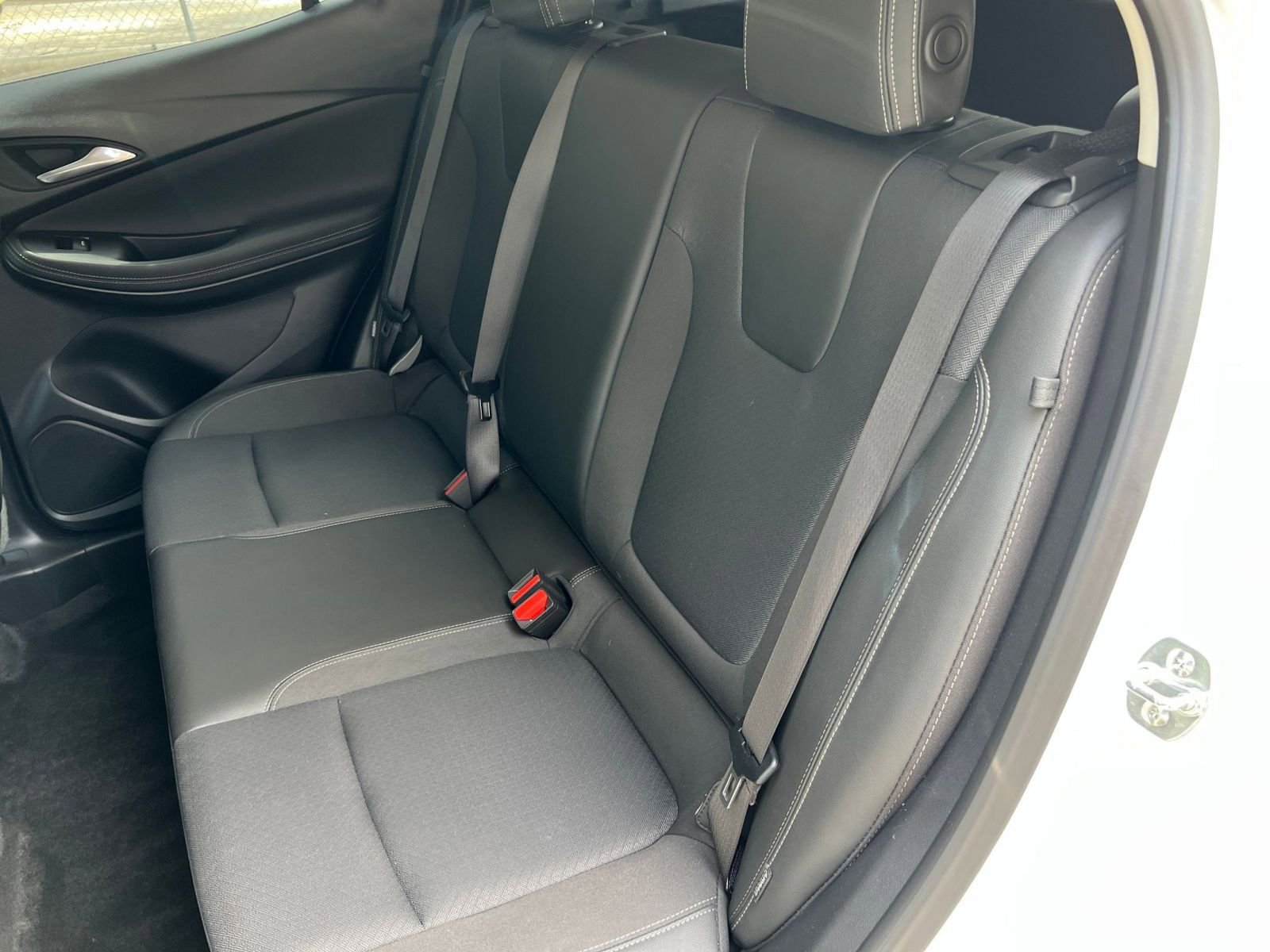 Thumbnail: 2025 Buick Encore GX - 31