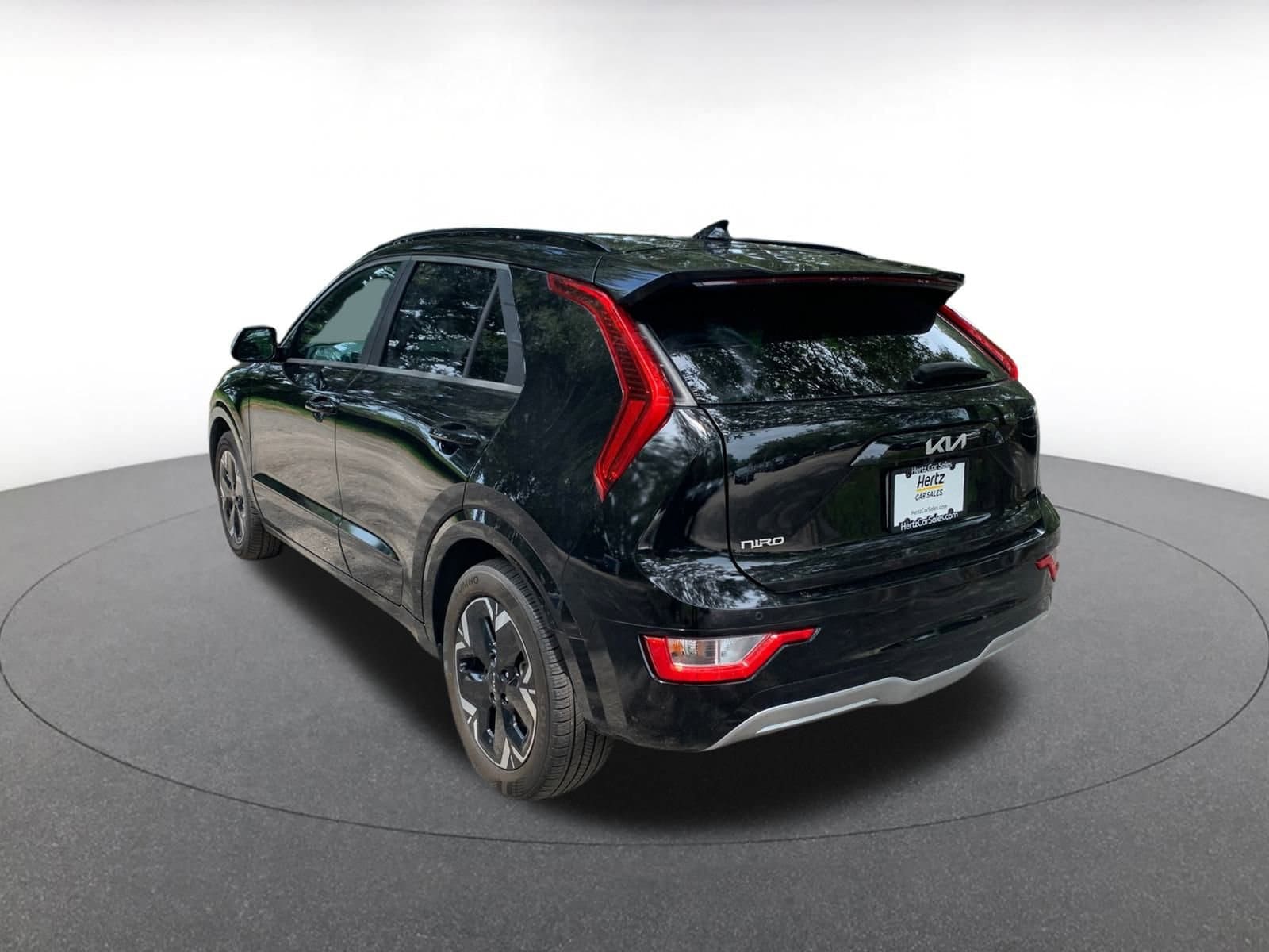 Thumbnail: 2023 Kia Niro - 5