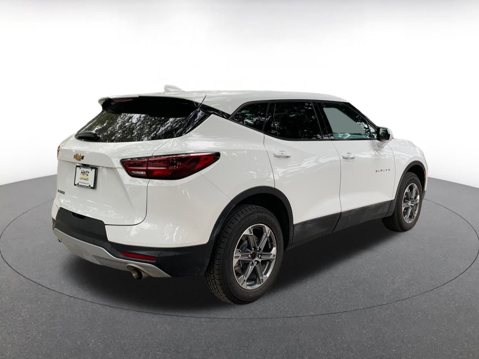 Thumbnail: 2023 Chevrolet Blazer - 7
