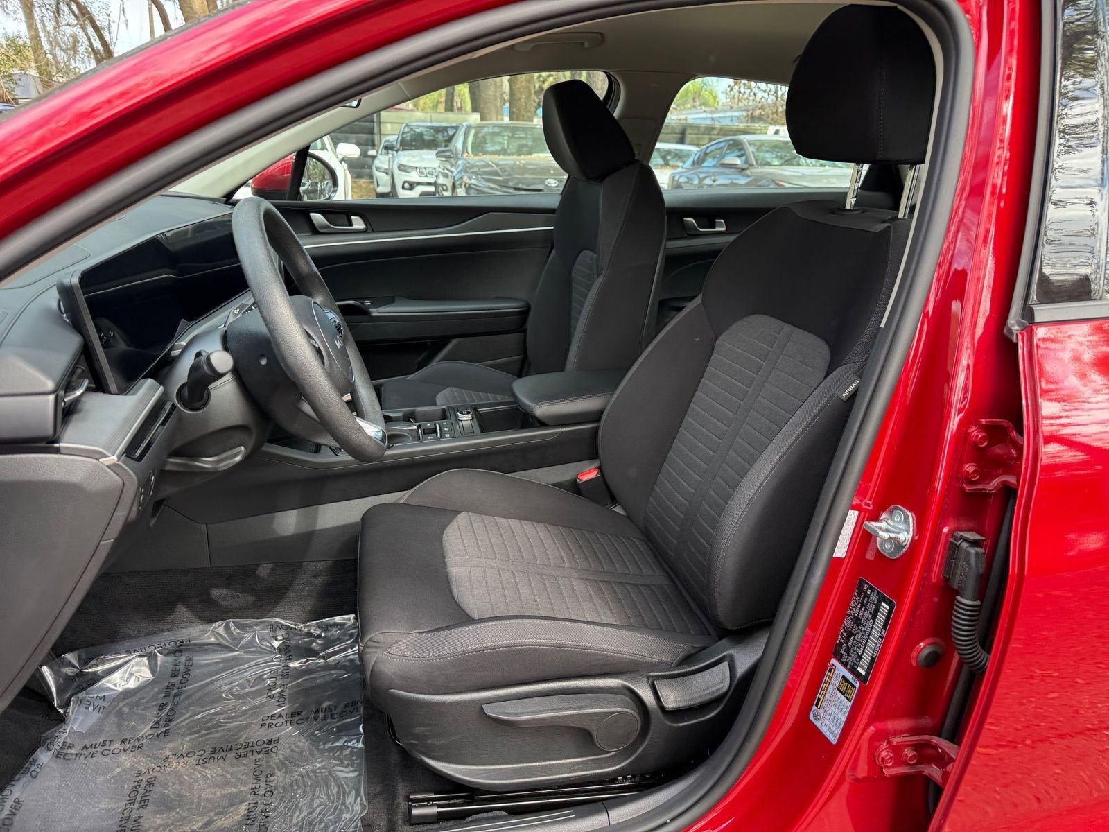 Thumbnail: 2025 Kia K5 - 32