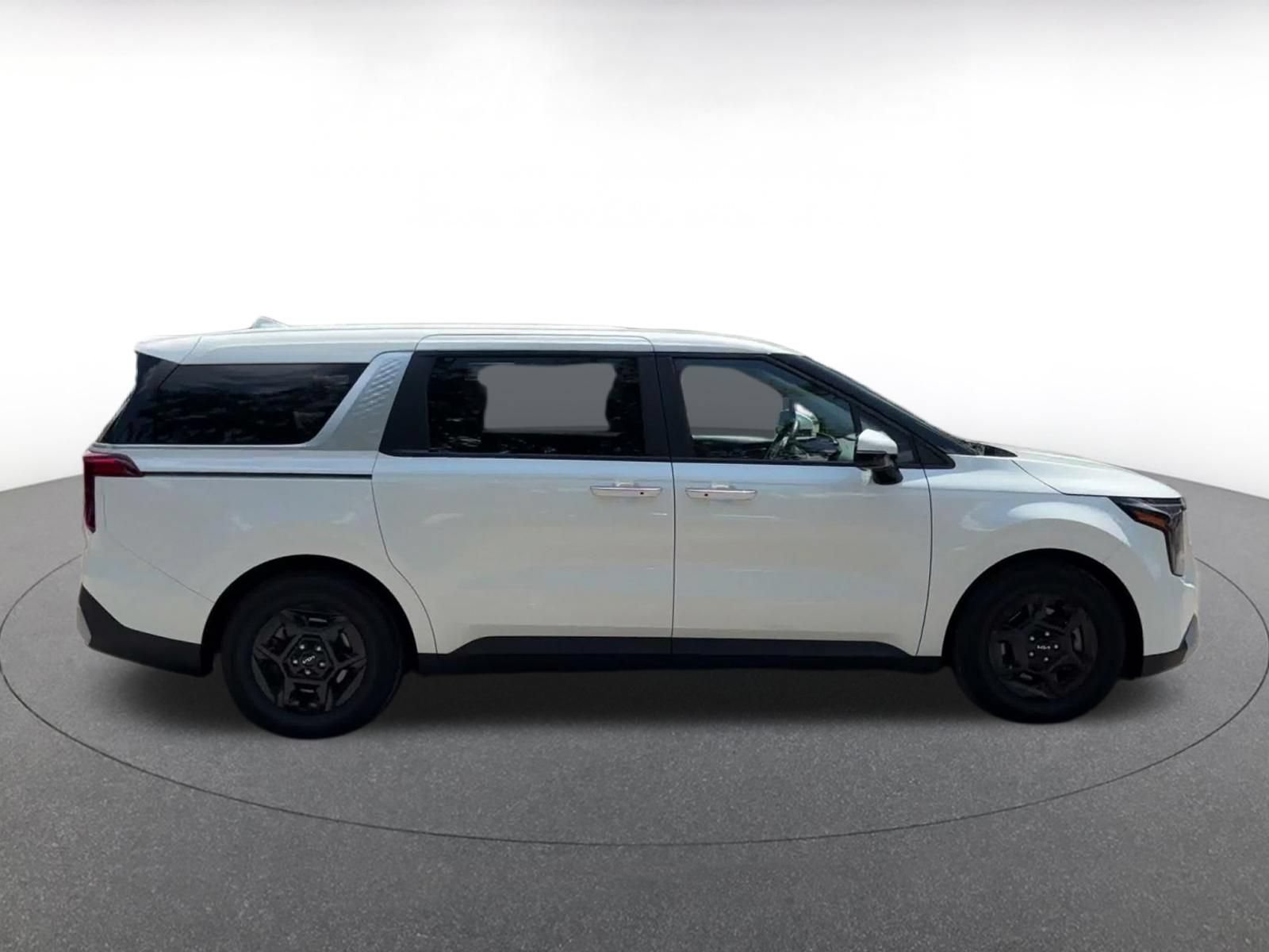 Thumbnail: 2026 Kia Carnival - 16