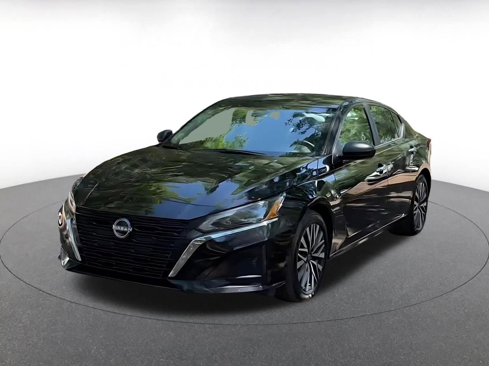 Thumbnail: 2025 Nissan Altima - 7