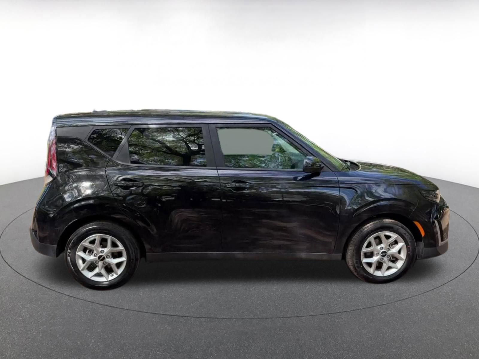 Thumbnail: 2025 Kia Soul - 16