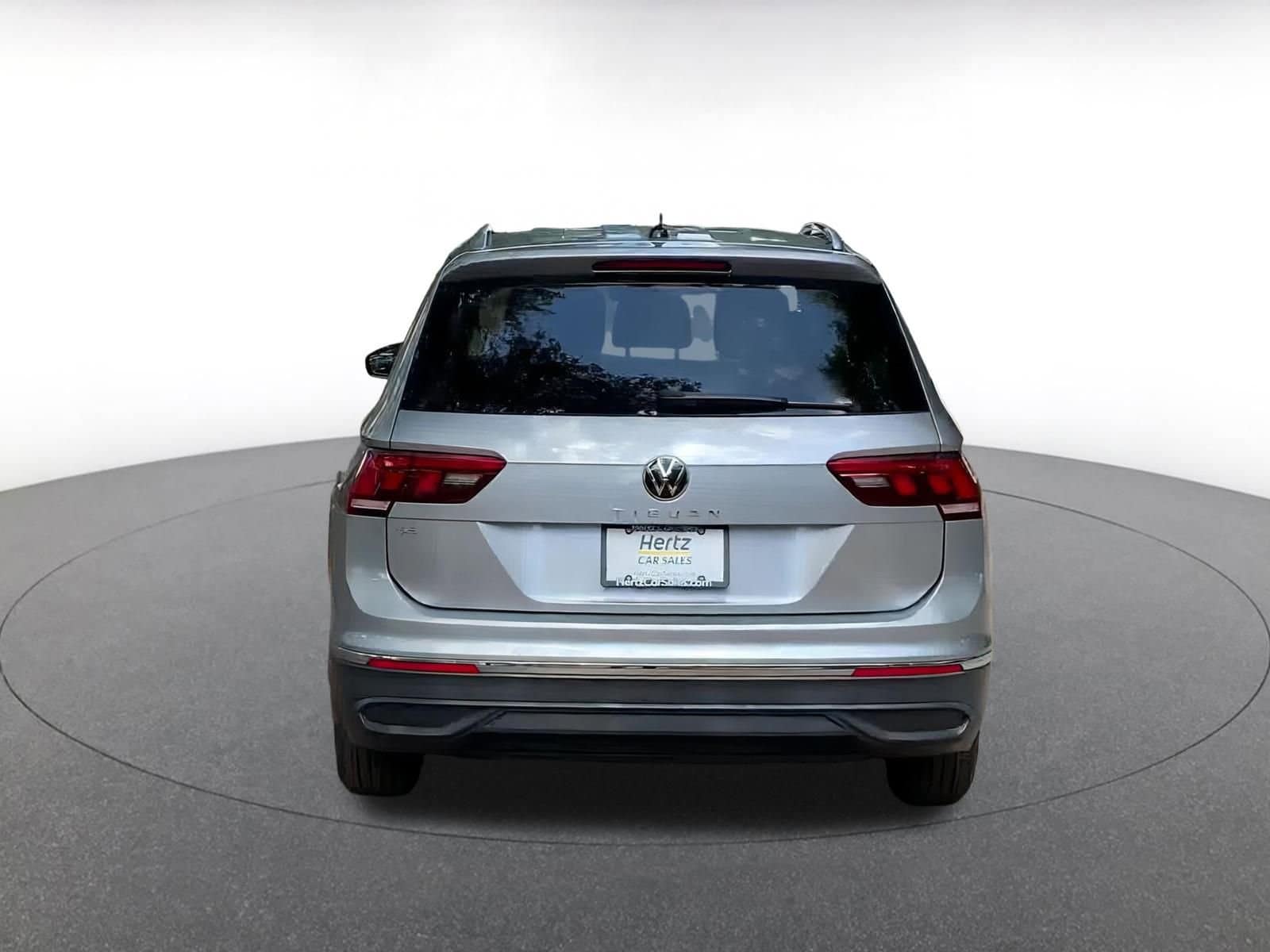 Thumbnail: 2024 Volkswagen Tiguan - 12