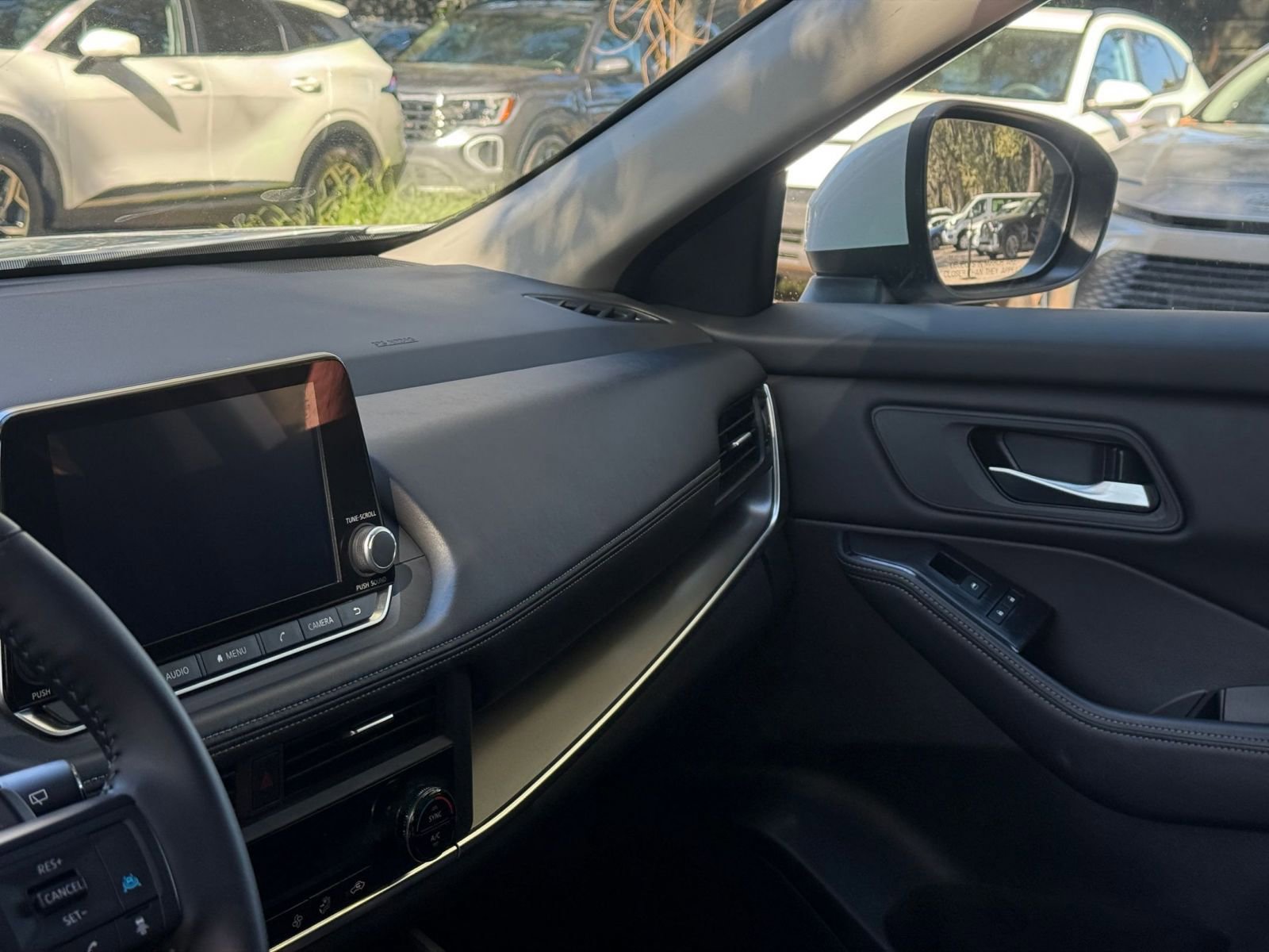 Thumbnail: 2025 Nissan Rogue - 31