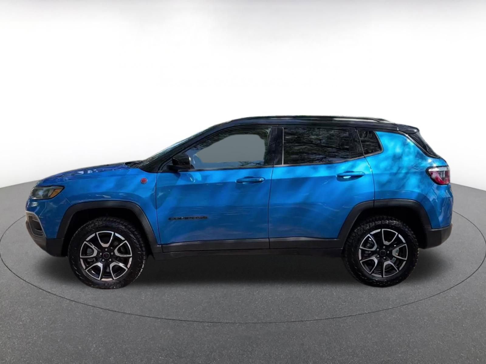 Thumbnail: 2025 Jeep Compass - 9