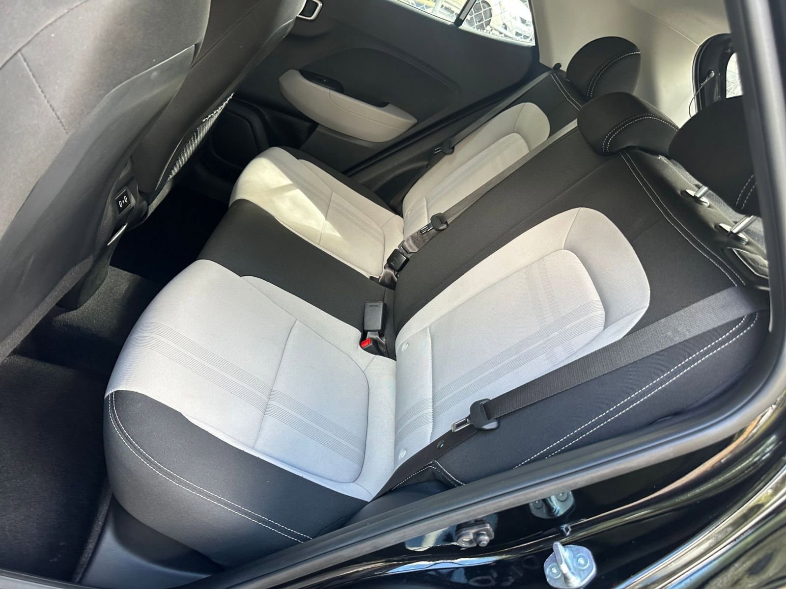 Thumbnail: 2025 Hyundai Venue - 33