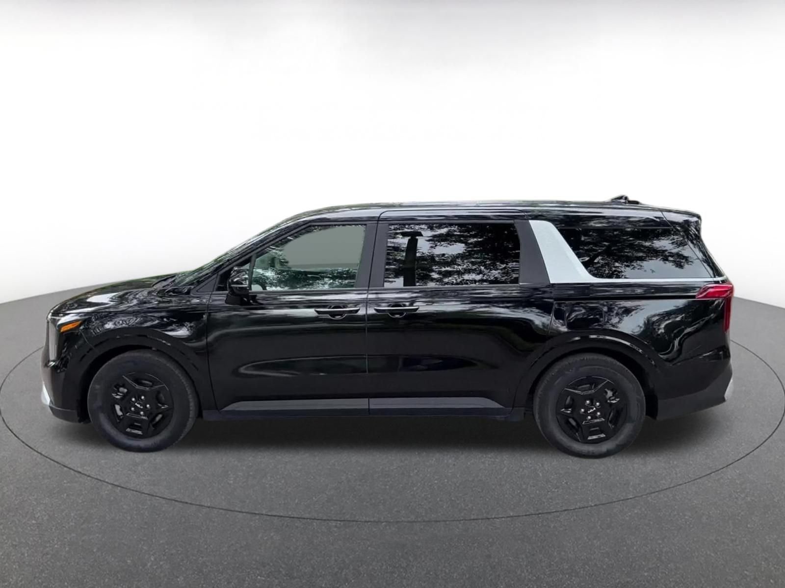 Thumbnail: 2026 Kia Carnival - 9