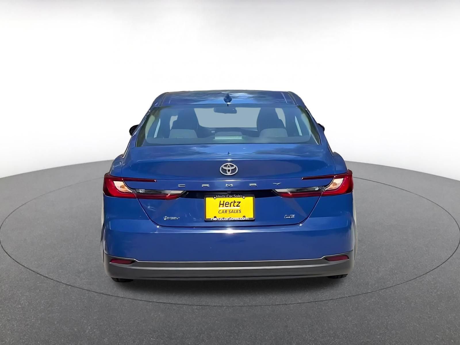 Thumbnail: 2025 Toyota Camry - 18