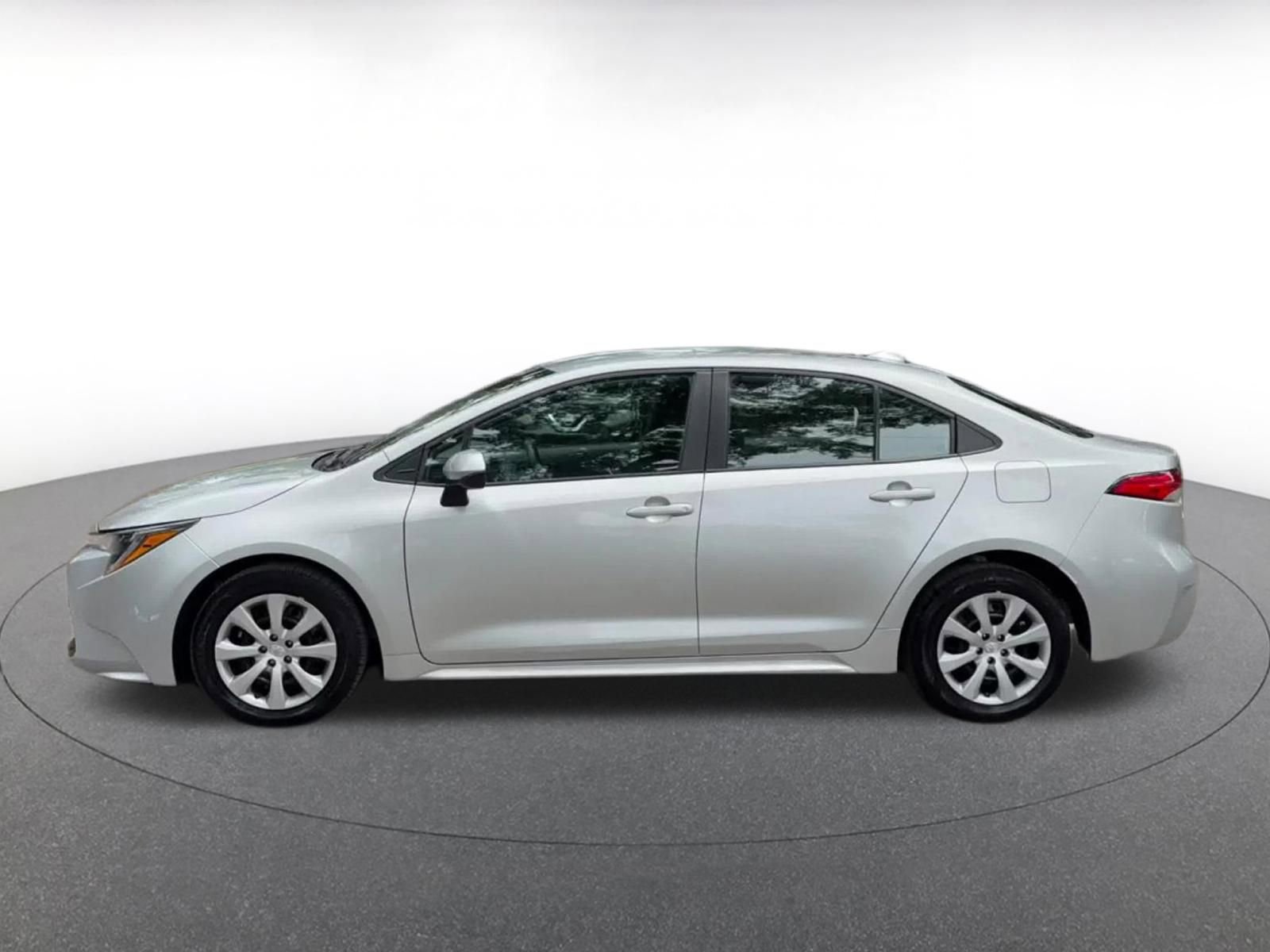 Thumbnail: 2025 Toyota Corolla - 9
