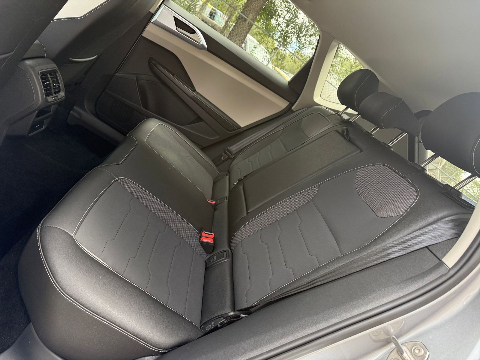 Thumbnail: 2025 Volkswagen Taos - 20