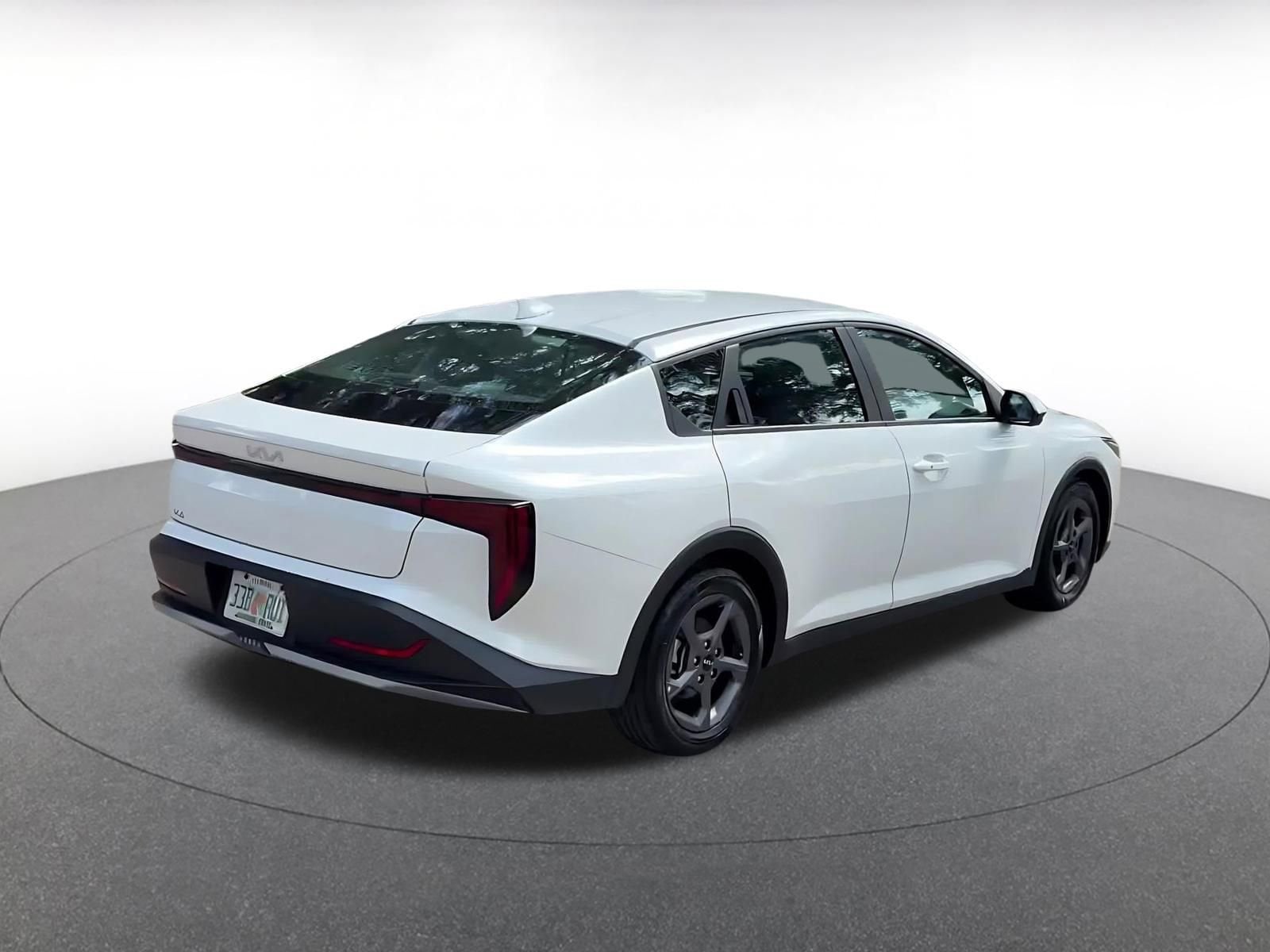 Thumbnail: 2025 Kia K4 - 14