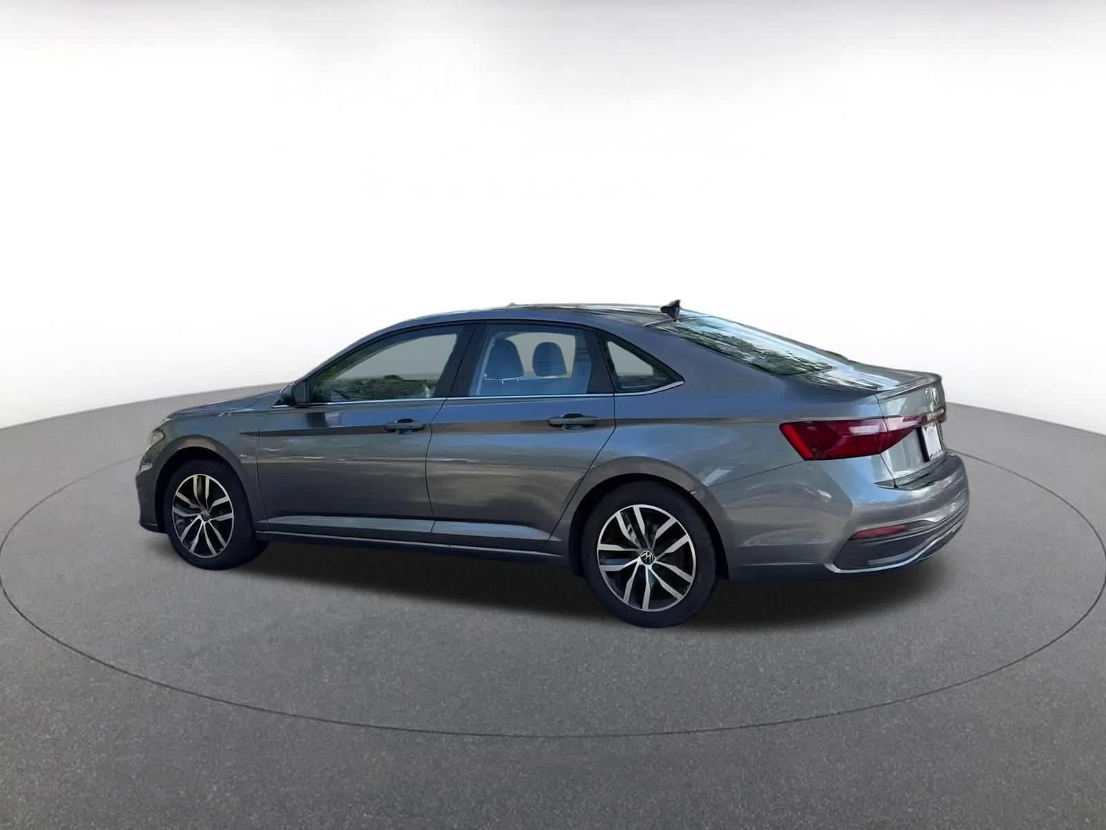 Thumbnail: 2025 Volkswagen Jetta - 10